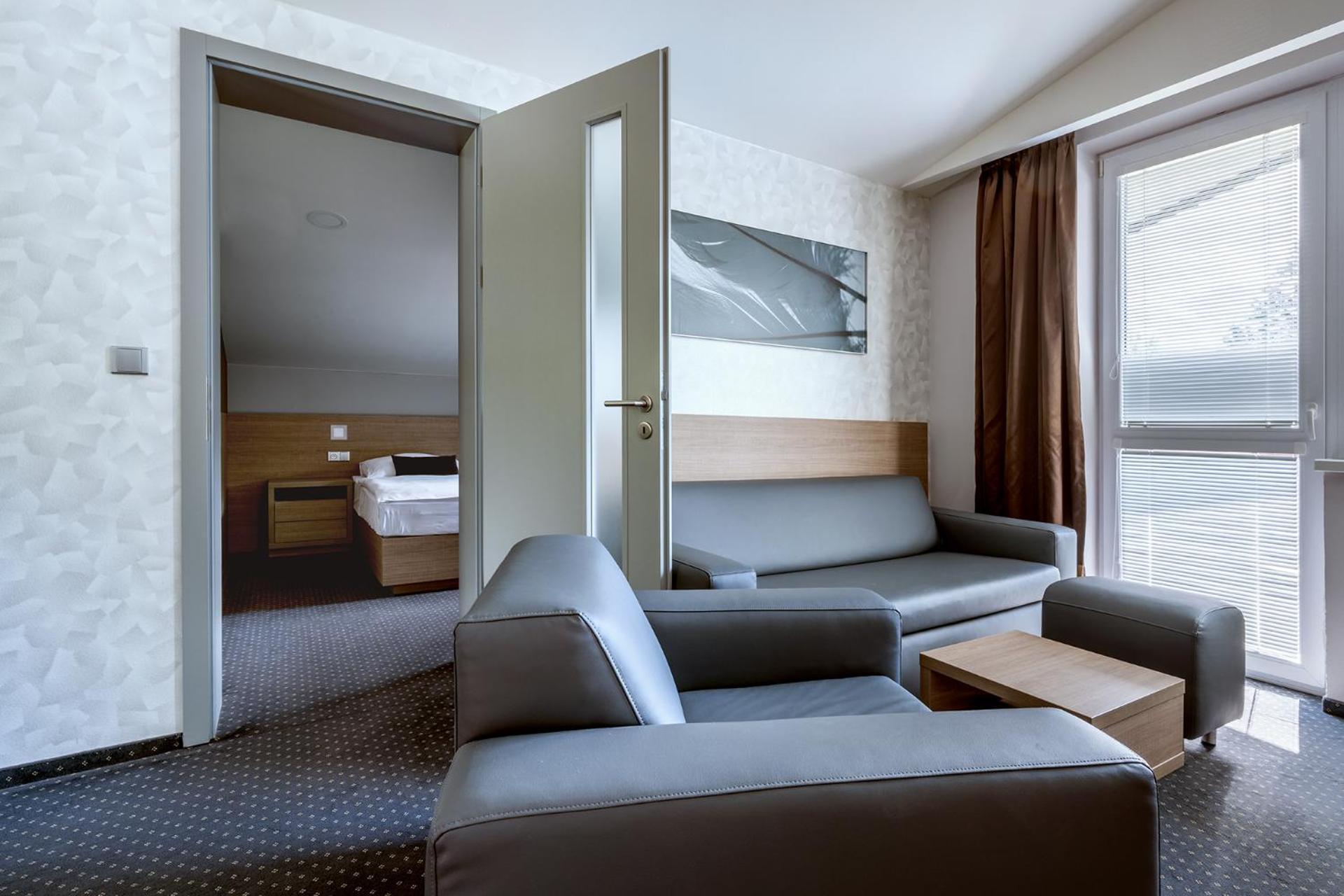 Hotel Jezerka เซช ภายนอก รูปภาพ