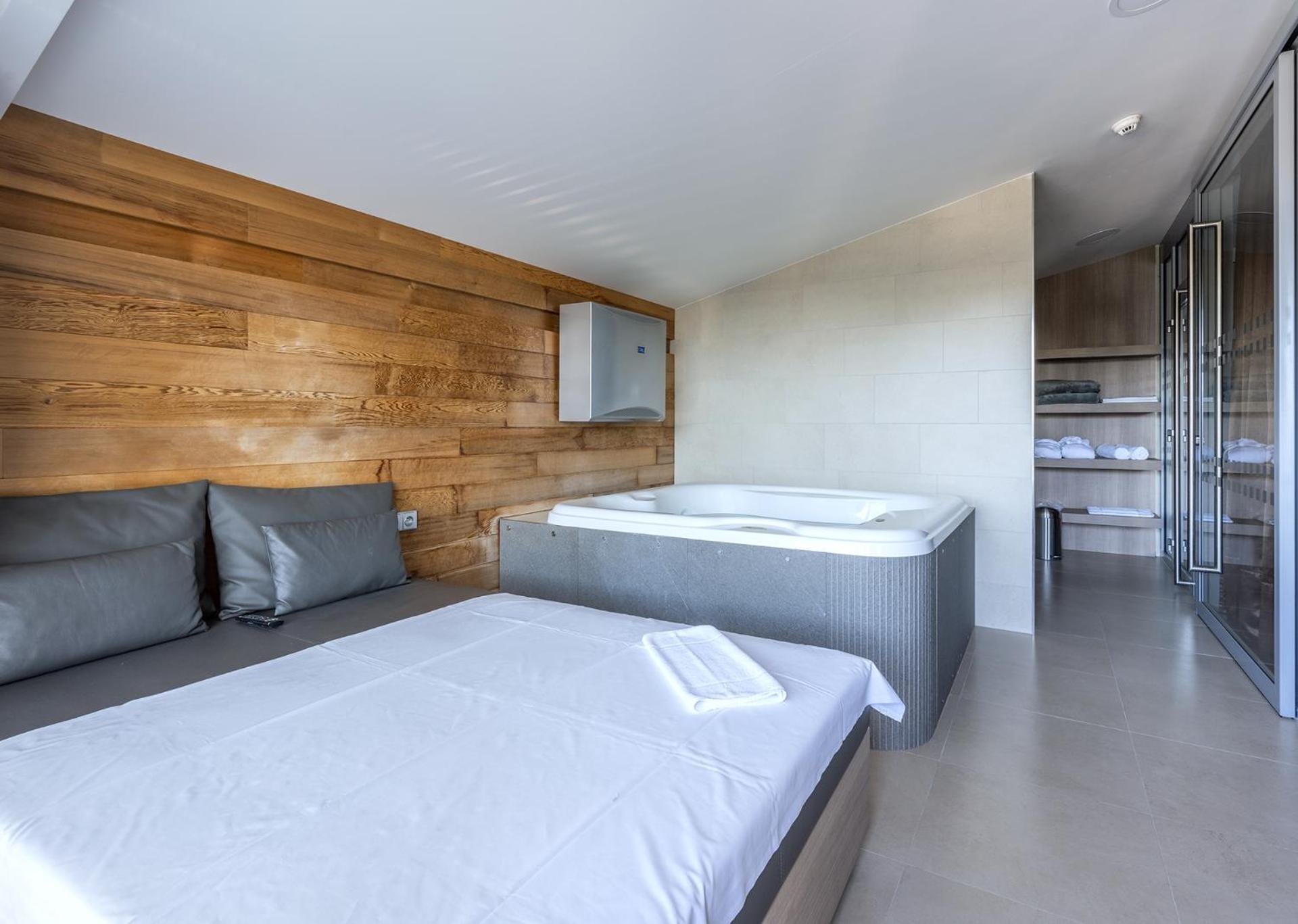 Hotel Jezerka เซช ภายนอก รูปภาพ